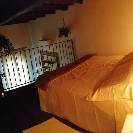 Castello Di Cavaione Bed & Breakfast Truccazzano