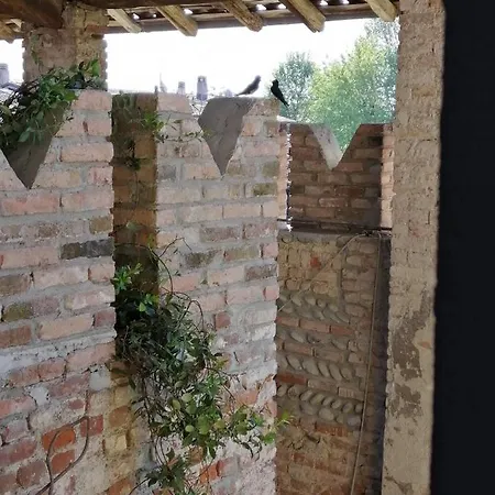 Castello Di Cavaione Bed & Breakfast